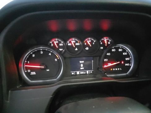 Used 2025 Chevrolet Silverado 2500 Custom w/ Custom Value Package image 16