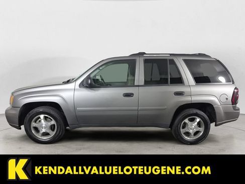 Used 2007 Chevrolet TrailBlazer LS w/ LS Preferred Equipment Group AWD/4WD image 8