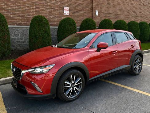Used 2018 MAZDA CX-3 Touring FWD image 3