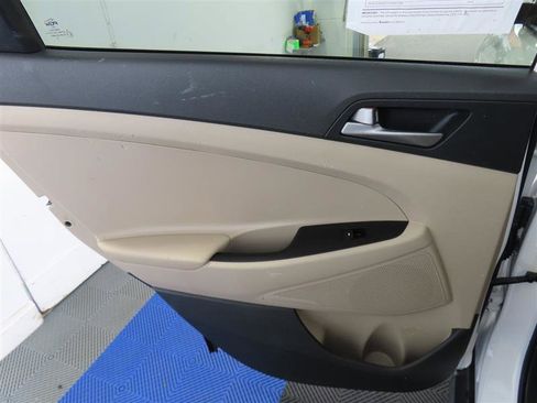 Used 2018 Hyundai Tucson SE FWD image 27