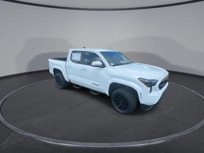 New 2025 Toyota Tacoma SR5