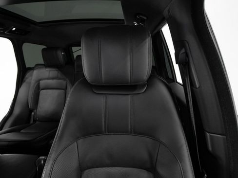 Used 2021 Land Rover Range Rover P525 Westminster Edition image 4