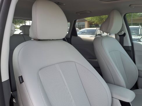 Certified 2024 Hyundai Kona Limited FWD image 12