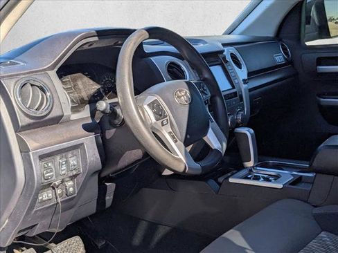 Used 2018 Toyota Tundra SR5 w/ SR5 Upgrade Package image 9
