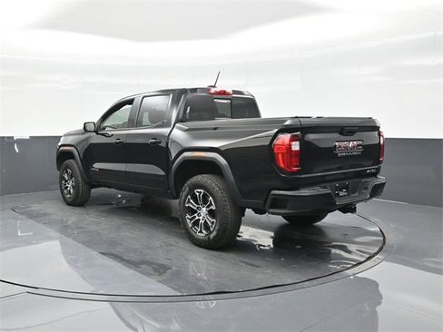 Used 2024 GMC Canyon AT4 w/ Technology Package image 8