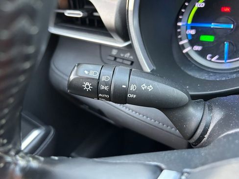 Used 2020 Toyota Highlander XLE FWD image 22