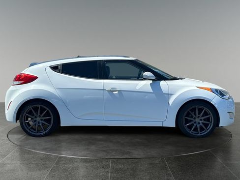 Used 2013 Hyundai Veloster w/ Style Pkg FWD image 11