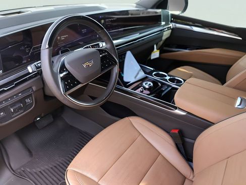 Used 2025 Cadillac Escalade Premium Luxury w/ LPO, Floor Liner Package image 13