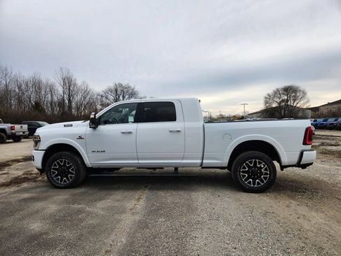 Used 2025 RAM 3500 Longhorn AWD/4WD image 20