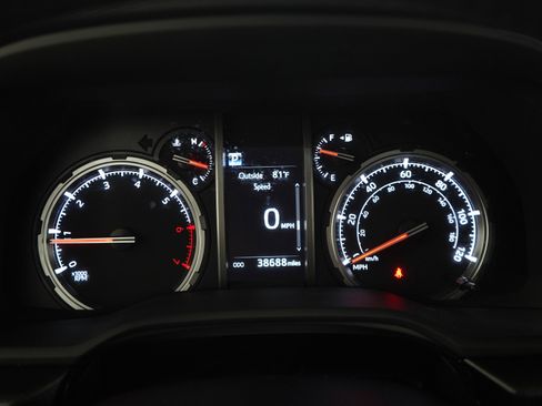 Used 2022 Toyota 4Runner TRD Off-Road Premium w/ TRD Black Wheel Package (TMS) AWD/4WD image 23