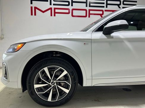 Used 2023 Audi Q5 2.0T Premium w/ Convenience Package AWD/4WD image 3