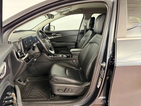 Used 2023 Kia Sportage EX AWD/4WD image 12