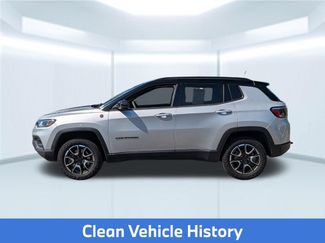 Used 2025 Jeep Compass Trailhawk w/ Trailer Tow Group AWD/4WD video 2