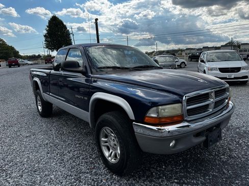 Used 2002 Dodge Dakota SLT image 3
