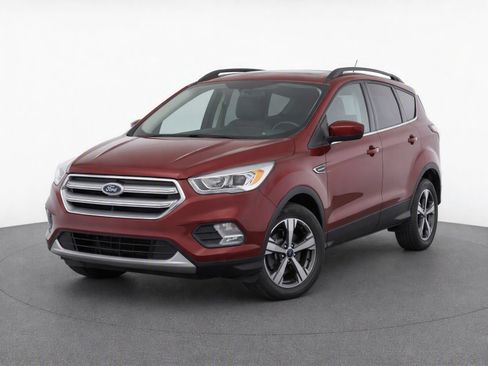 Used 2018 Ford Escape SEL FWD image 2