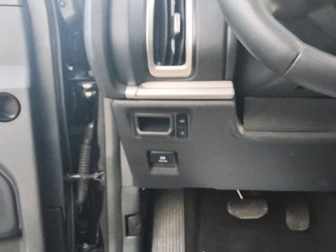 Used 2025 Ford Expedition Active RWD image 31