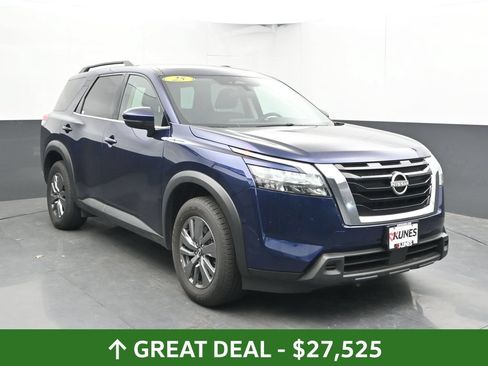 Used 2025 Nissan Pathfinder SV FWD image 7