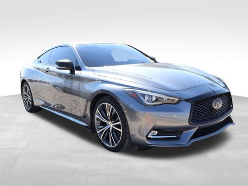 Used 2019 INFINITI Q60 3.0t Luxe w/ Essential Package AWD/4WD image 12