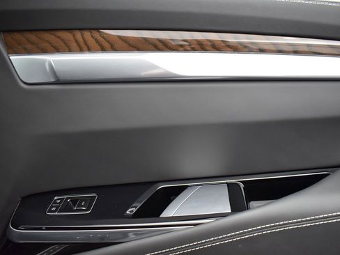 Certified 2025 Cadillac Escalade Sport Platinum image 40