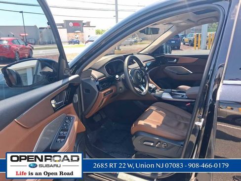 Used 2024 Acura MDX SH-AWD w/ Technology Package image 15