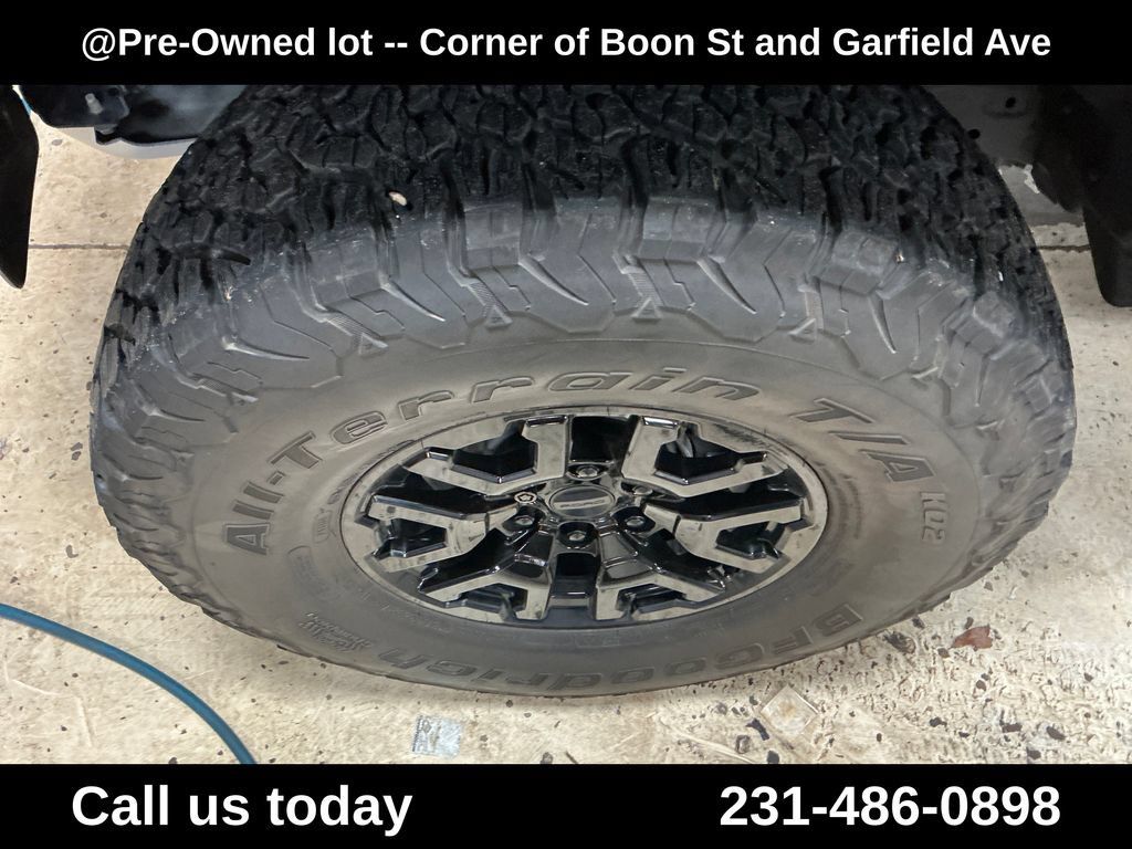 Used 2023 Ford Bronco Raptor AWD/4WD image 11