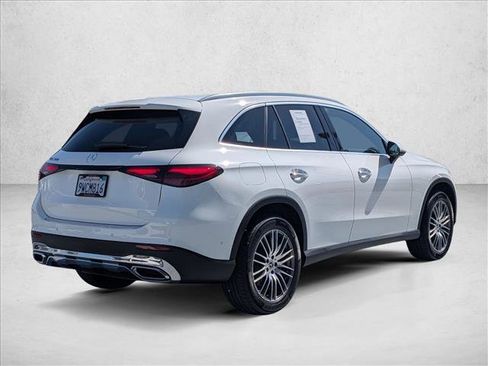 Used 2026 Mercedes-Benz GLC 300 image 5