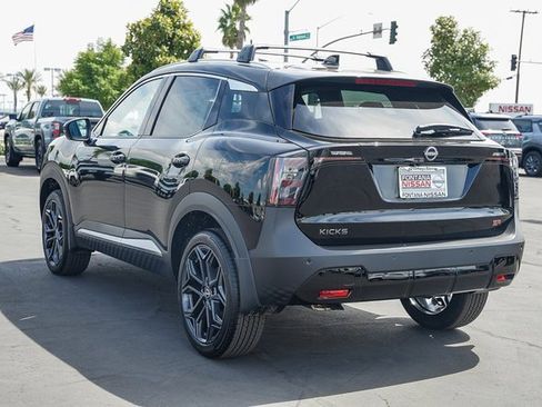 New 2026 Nissan Kicks SR image 5