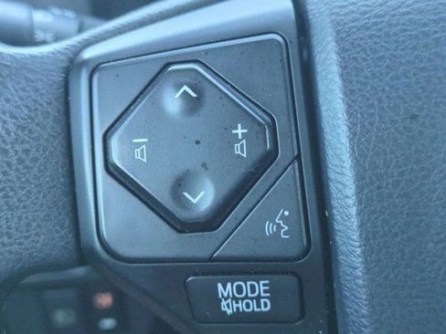 Used 2019 Toyota Tacoma SR w/ SR Convenience Package RWD image 23
