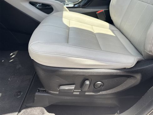 Used 2022 Kia Telluride EX w/ EX Premium Package image 22