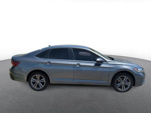 Used 2022 Volkswagen Jetta SE FWD image 8