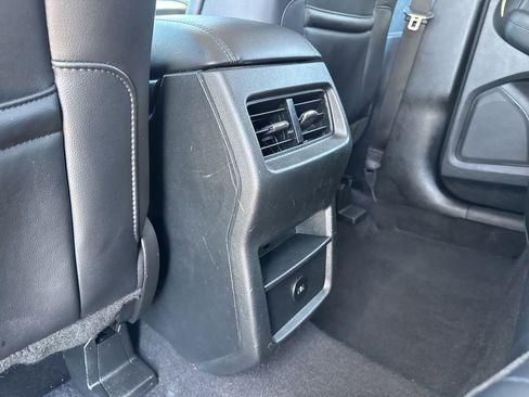 Used 2024 Ford Edge SEL image 27