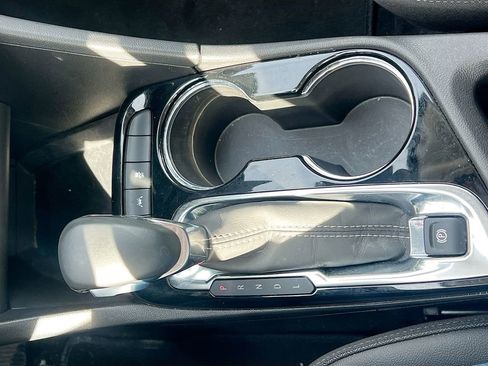 Used 2025 Buick Encore GX Preferred image 19