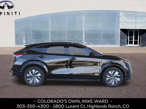 Used 2023 Nissan Ariya AWD image 7