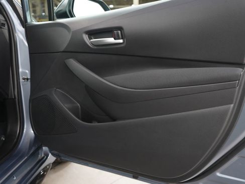 Used 2026 Toyota Corolla SE w/ SE Package FWD image 8