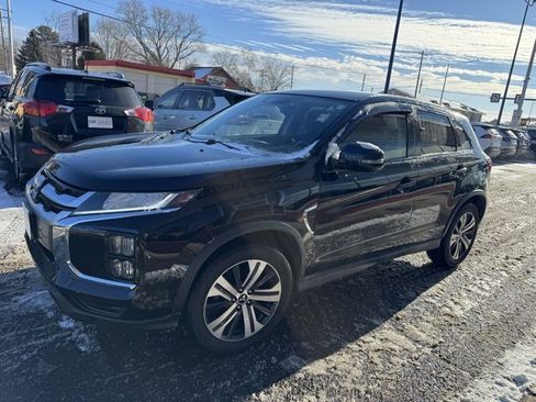 Used 2021 Mitsubishi Outlander Sport SE image 3