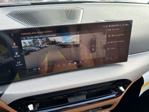 New 2026 BMW 330i xDrive Sedan w/ Premium Package image 16