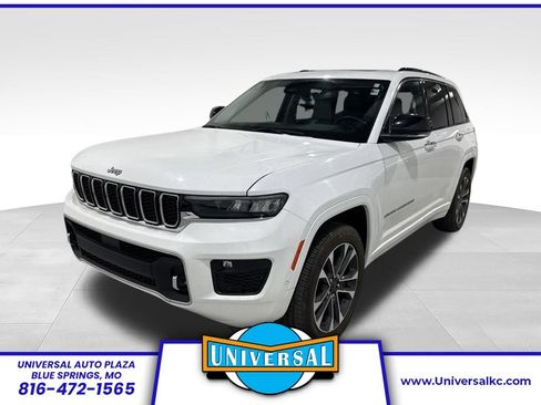 Used 2022 Jeep Grand Cherokee Overland w/ Luxury Tech Group IV AWD/4WD image 1