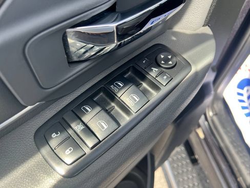 Used 2017 RAM 1500 Big Horn AWD/4WD image 16