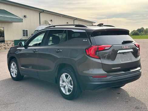 Used 2019 GMC Terrain SLE w/ Driver Convenience Package FWD image 5