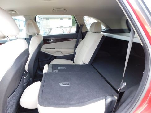 Used 2016 Kia Sorento FWD w/ LX Convenience Package image 26