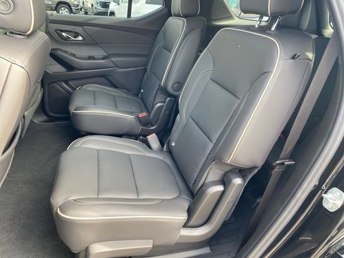 Used 2023 Chevrolet Traverse Premier AWD/4WD image 26