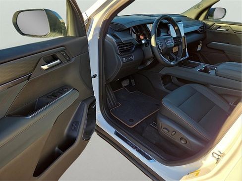 New 2026 GMC Acadia AT4 image 14