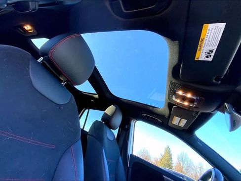 Used 2024 Mercedes-Benz GLA 250 GLA 250 image 14