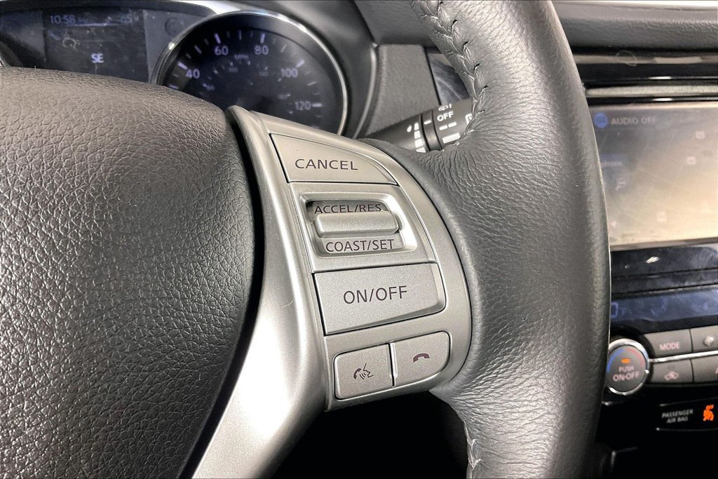 Used 2015 Nissan Rogue SL w/ SL Premium Package AWD/4WD image 24