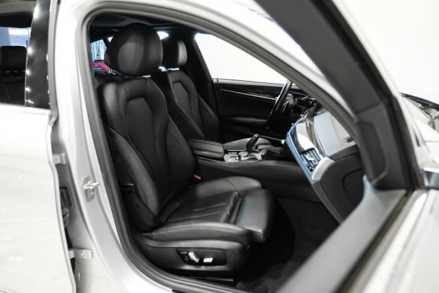 Used 2017 BMW 530i RWD image 33