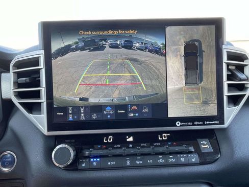 Used 2023 Toyota Tundra Limited AWD/4WD image 39