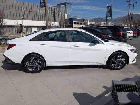 Certified 2025 Hyundai Elantra Sport image 2