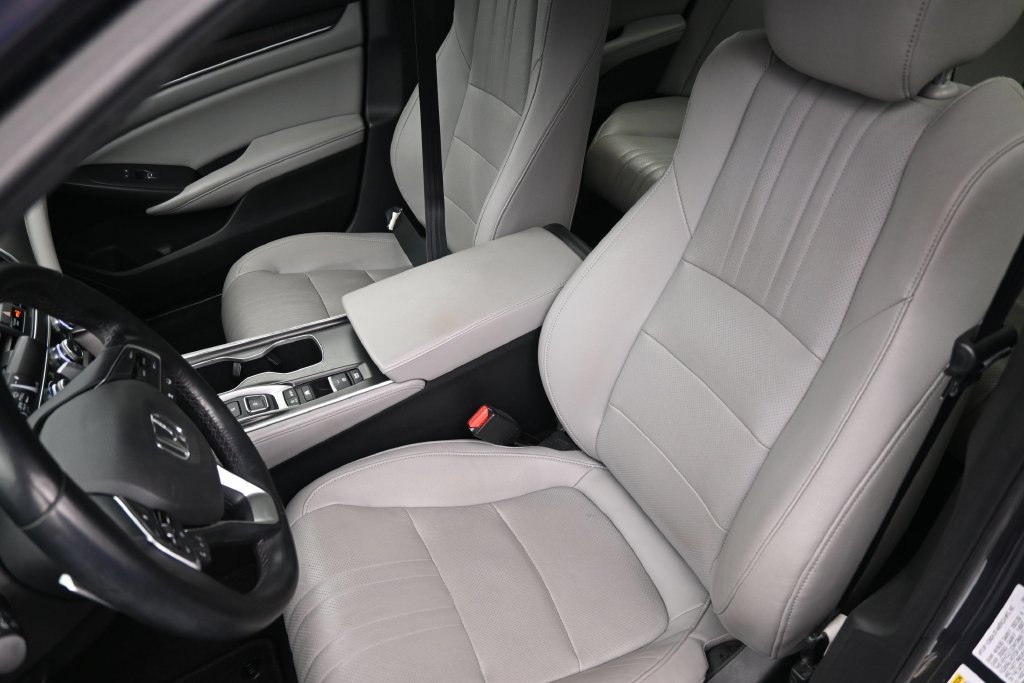 Used 2019 Honda Accord EX-L image 45
