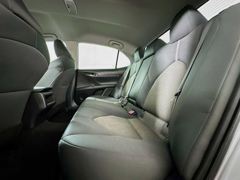Used 2022 Toyota Camry LE image 21