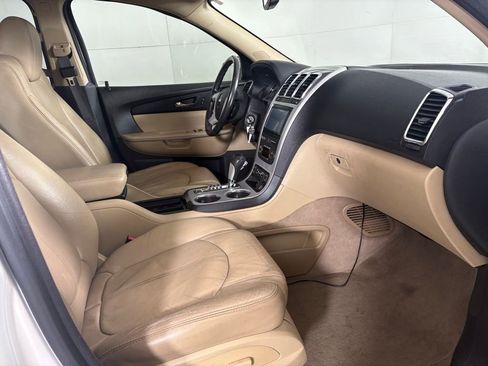 Used 2011 GMC Acadia SLT image 14